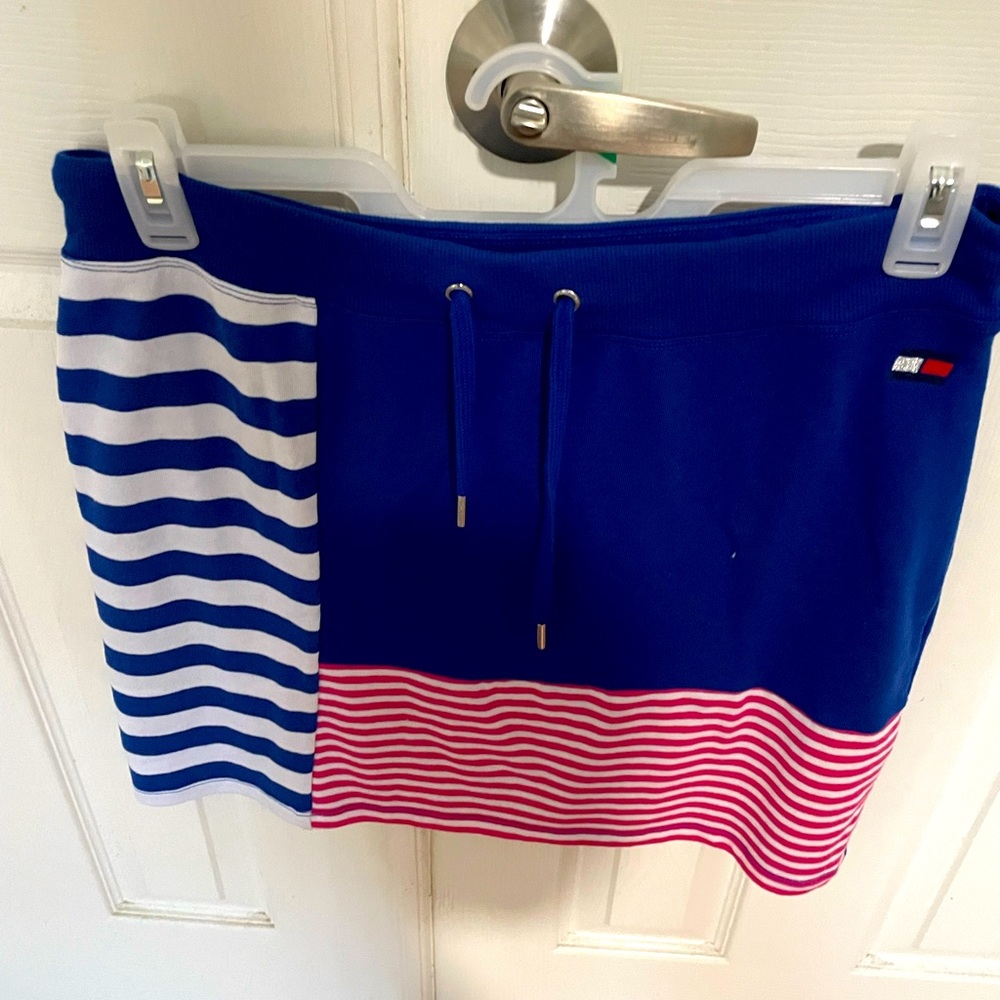 Tommy Hilfiger lg skirt